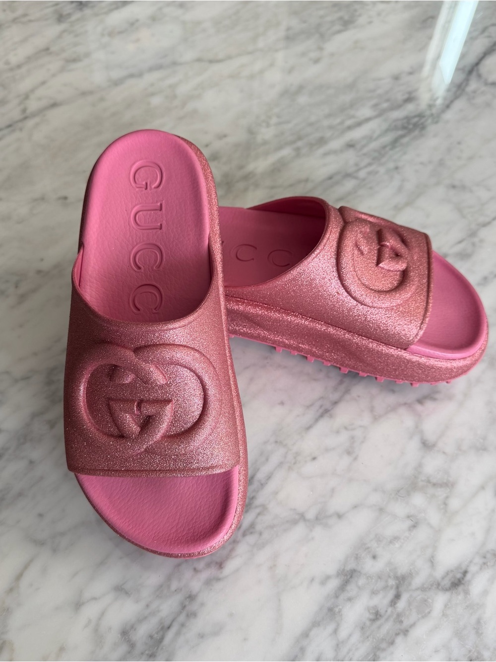 GUCCI WOMEN`S INTERLOCKING G SLIDES SANDALS PINK SHIMMER GLITTER 38